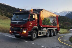 VOLVO FMX 40.500 8X6 TRIDEM